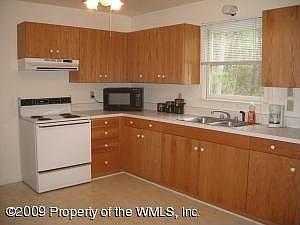 1st image of 7623 White Oak Dr