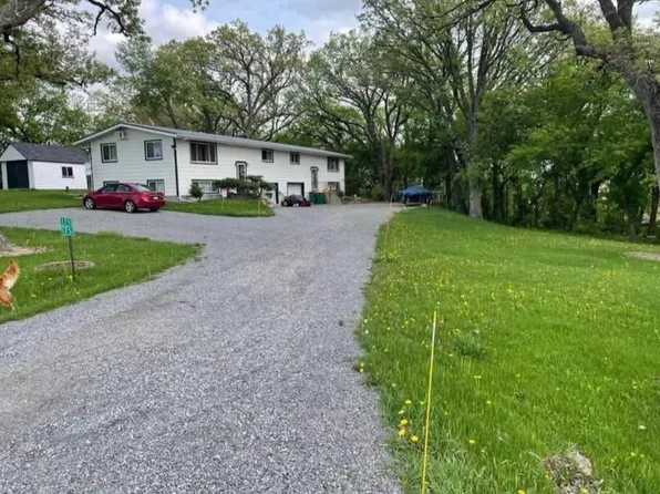 1757 Greenway Rd, Sun Prairie, WI 53590