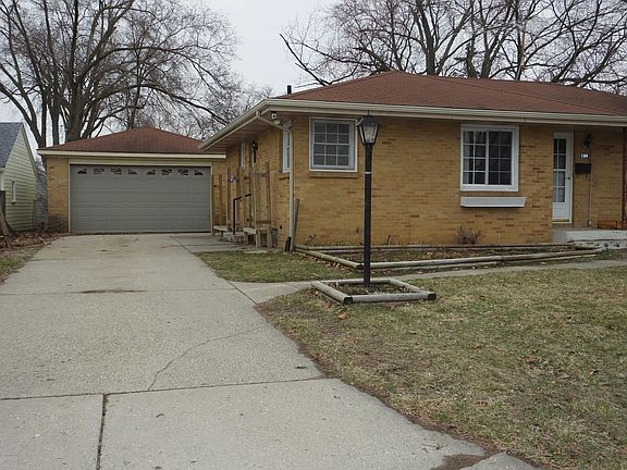 3rd image of 2664 Rockwood Ct SW