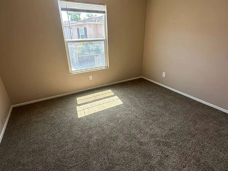 2303 Wisteria Way — Photo 6