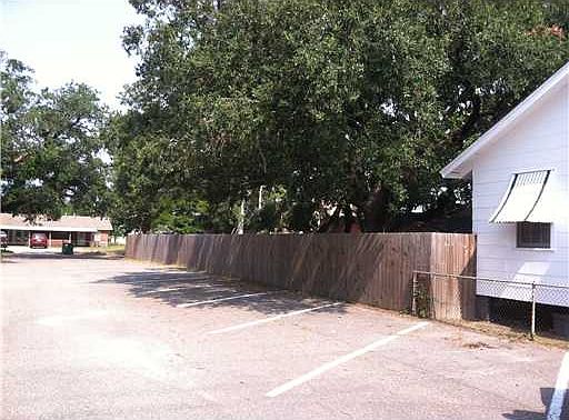 3rd image of 2417 22nd Ave