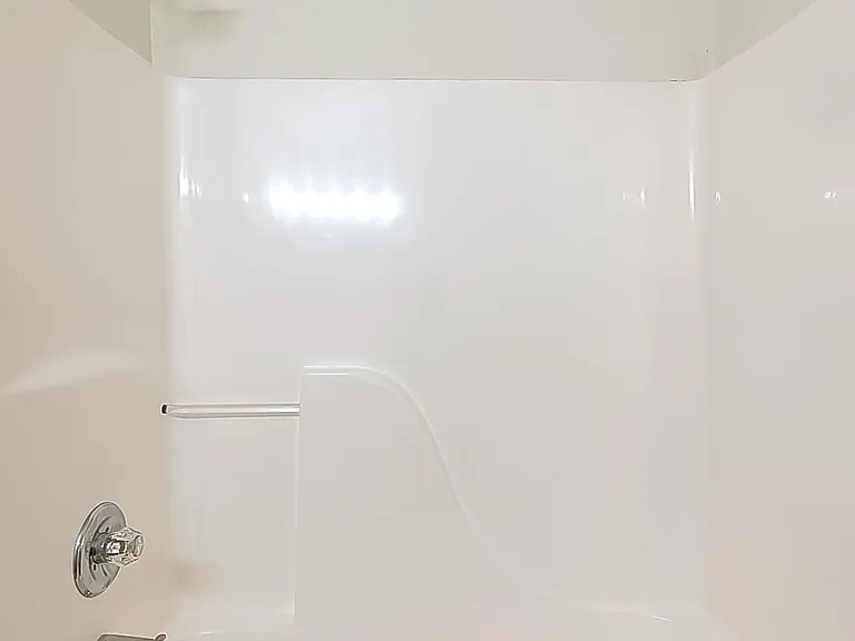 Forest Creek Apartments — Photo 45