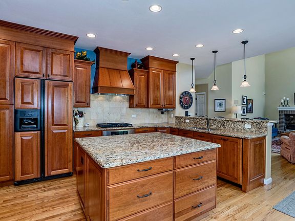 2nd image of 6002 S Galena Ct