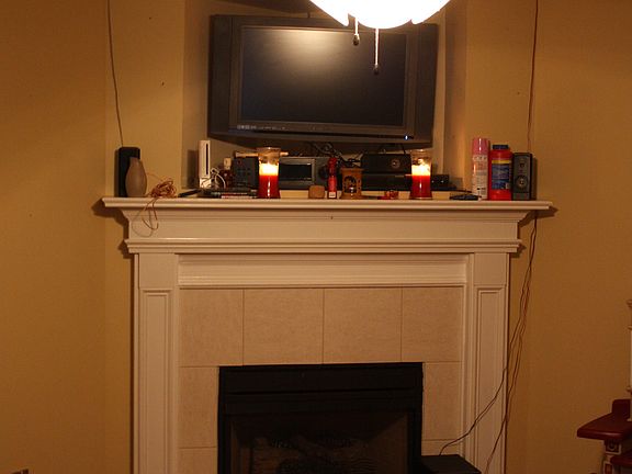 living room, gas fireplace