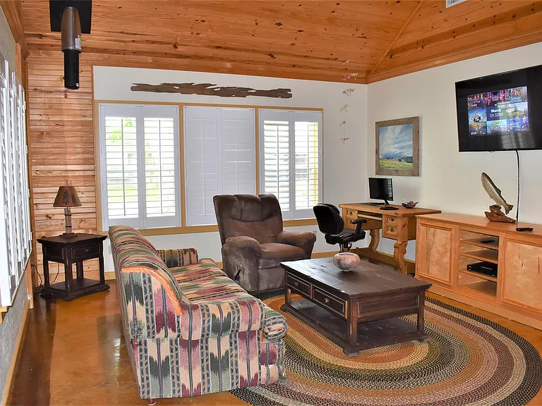 412 Pecan St — Photo 7