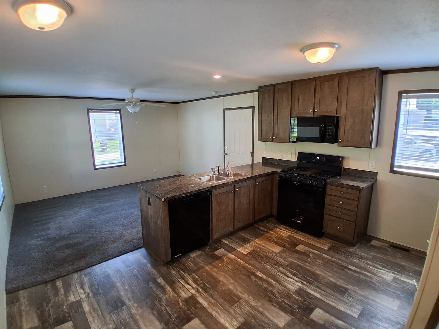 Open-Concept Floor Plan! — Photo 1