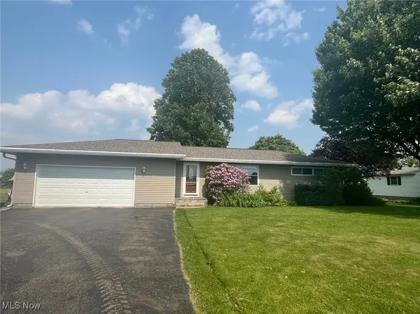 3306 Sylvan Rd, Wooster, OH 44691