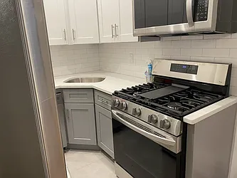 Rented by Piere Michel