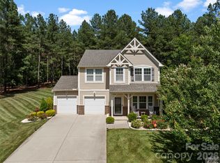 8122 Mossy Rock Rd, Waxhaw, NC 28173