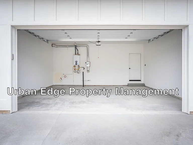 5006 E Hagadorn Ln — Photo 13