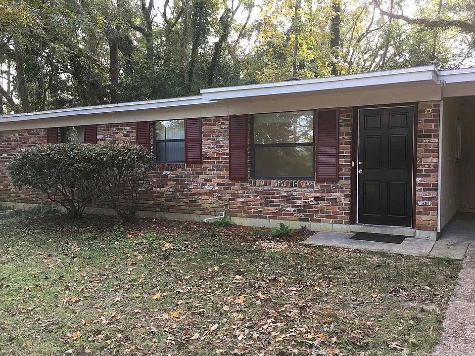 1st image of 863 Willow Ave
