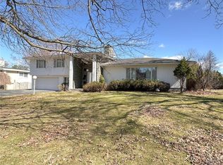 1009 Parkway E, Utica, NY 13501