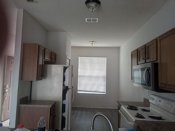 2nd image of 249 Idlewild Ave