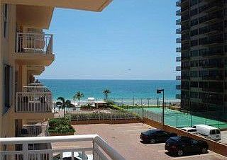 5th image of 3850 Galt Ocean Dr APT 306