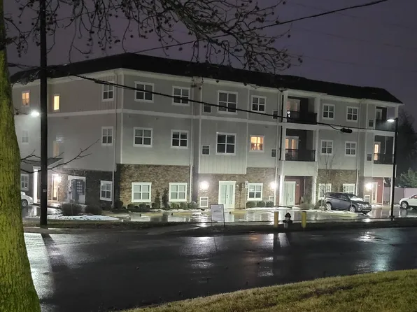 316 Primrose Ln APT 202, Mountville, PA 17554