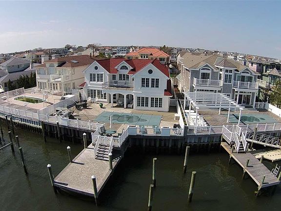 5th image of 273 Bayshore Dr