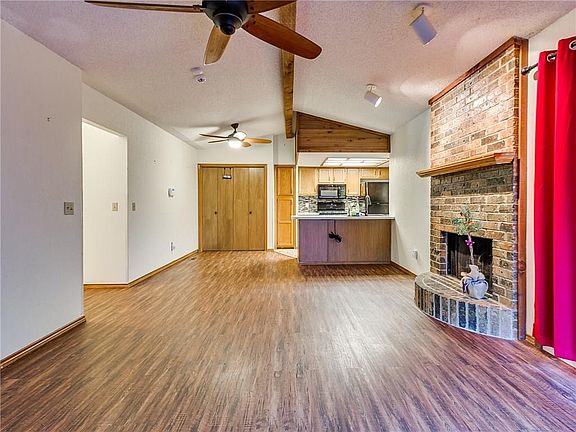 4th image of 315 Glen Dr