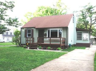 654 Station Rd, Roebling, NJ 08554