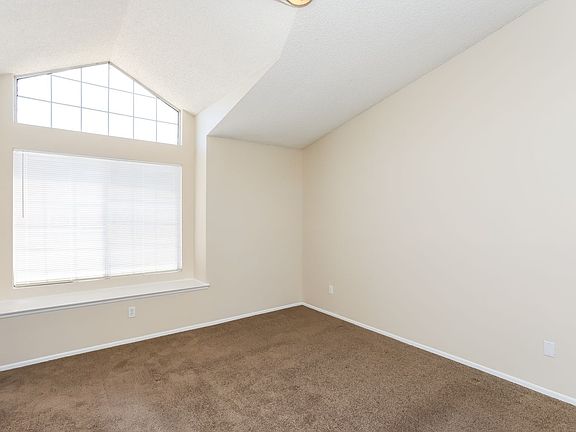 4th image of 2438 W Calle Vista Dr