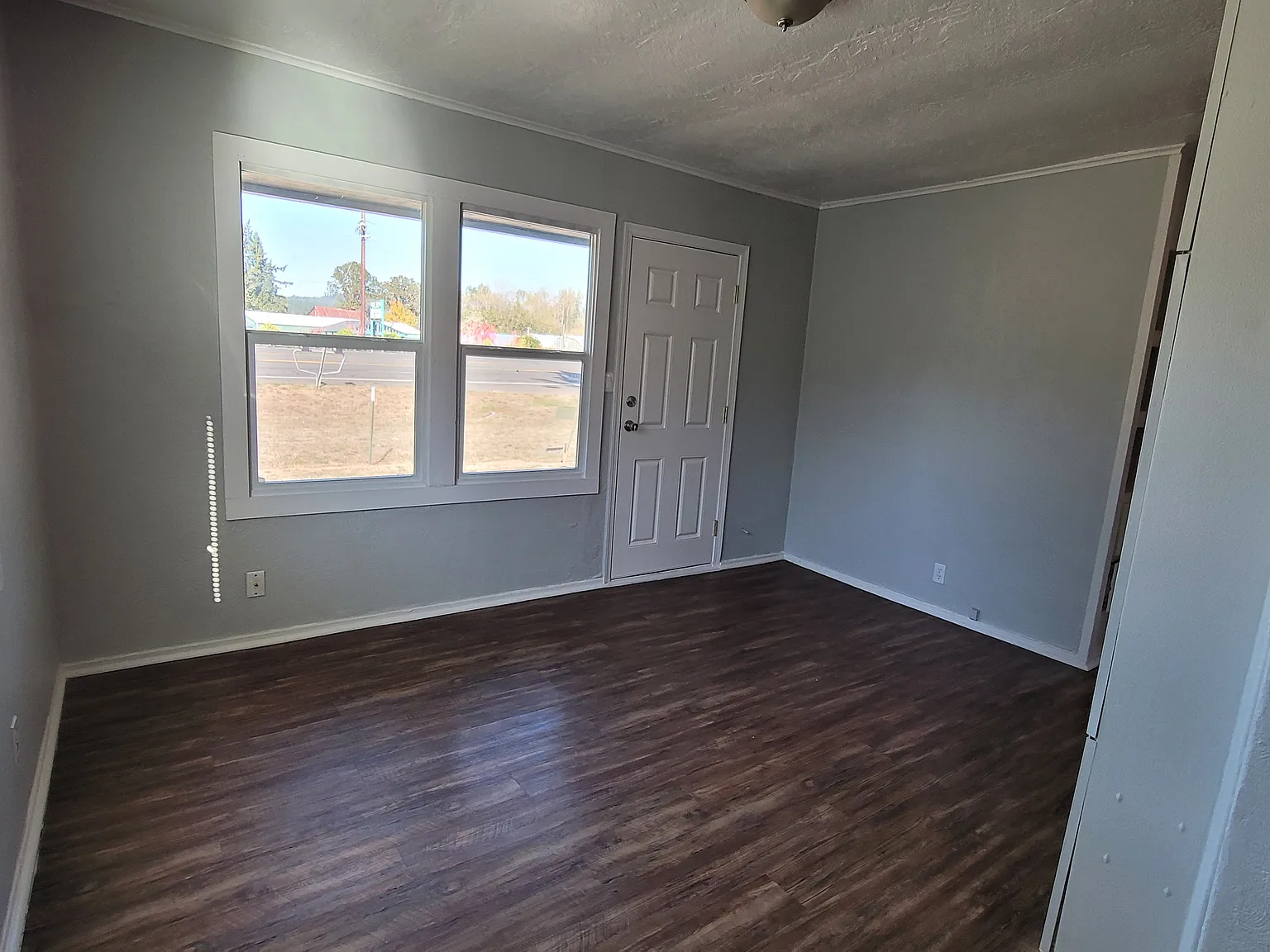 2 bed, 700 sqft, $1,450 — Photo 2