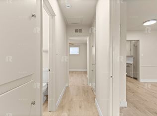 (Arely:B) 1401 N. Detroit Street / 7141 DeLongpre Avenue, Los Angeles, CA 90046