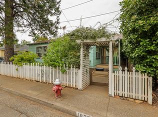 1020 East St, Redding, CA 96001