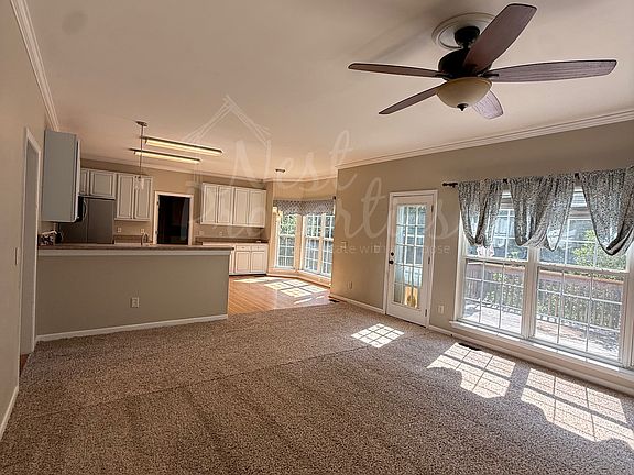 3rd image of 208 Saints Creek Ln