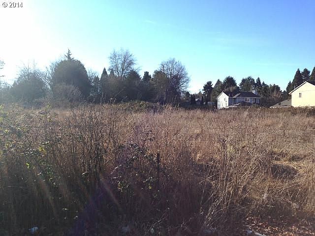 2nd image of 18670 SW Blanton St