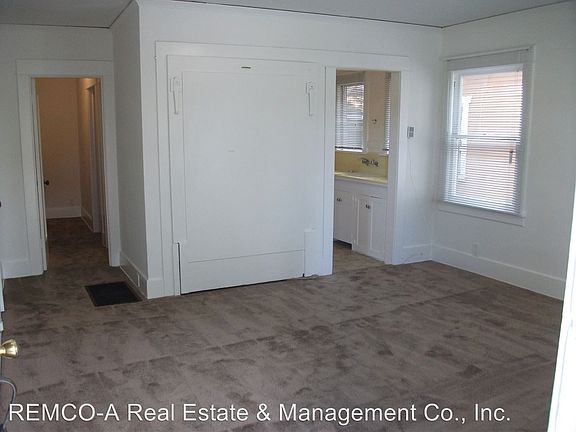3rd image of 343 Coronado Ave APT D