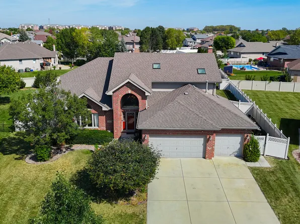 7842 Lakeside Dr, Tinley Park, IL 60487