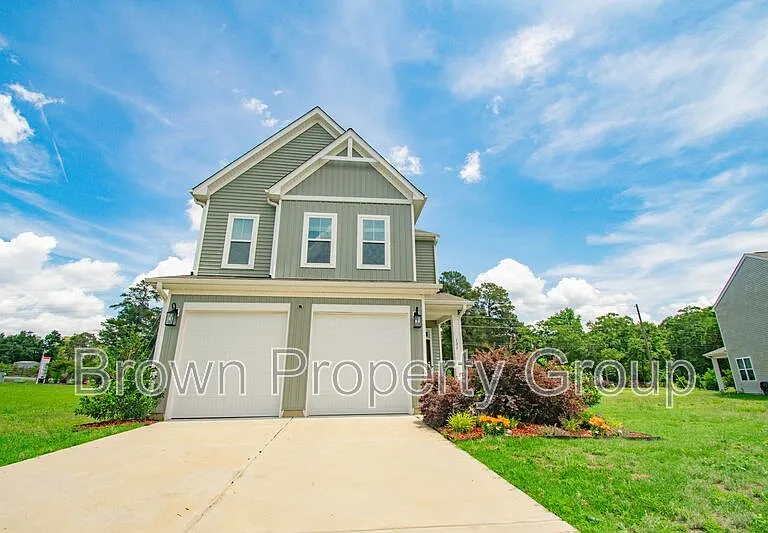 131 Cayden Pl — Photo 1
