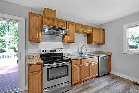 5 bed, 1534 sqft, $2,500 — Photo 1