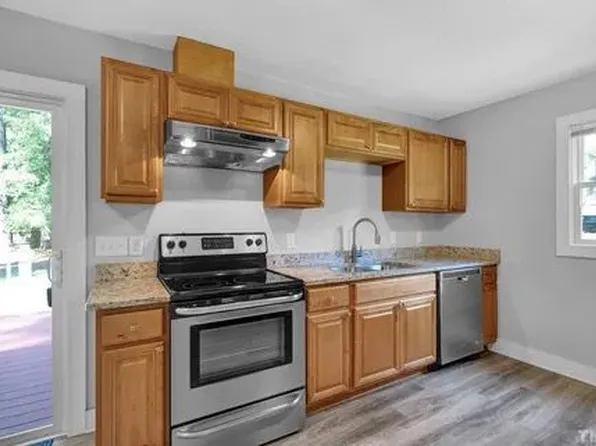 7725 Secluded Acres Rd, Apex, NC 27523