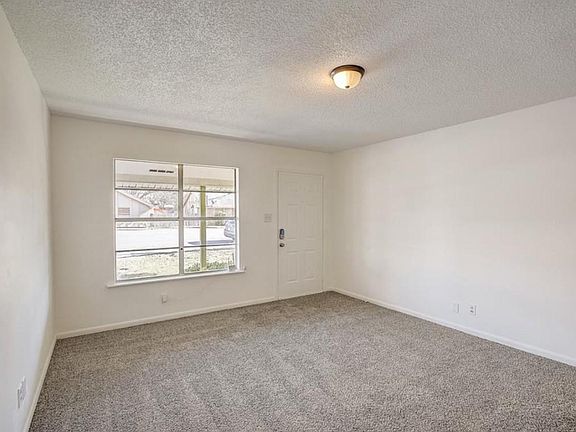 3rd image of 9012 Georgian Dr