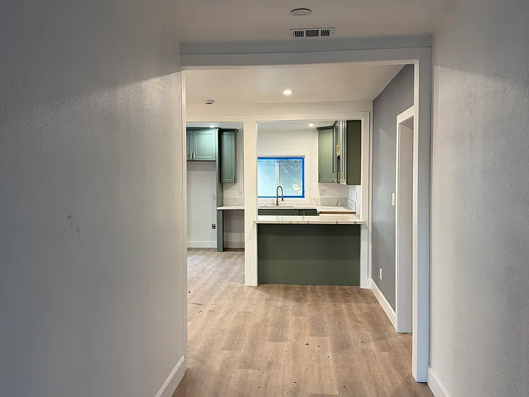 6926 Tippecanoe Ave — Photo 2
