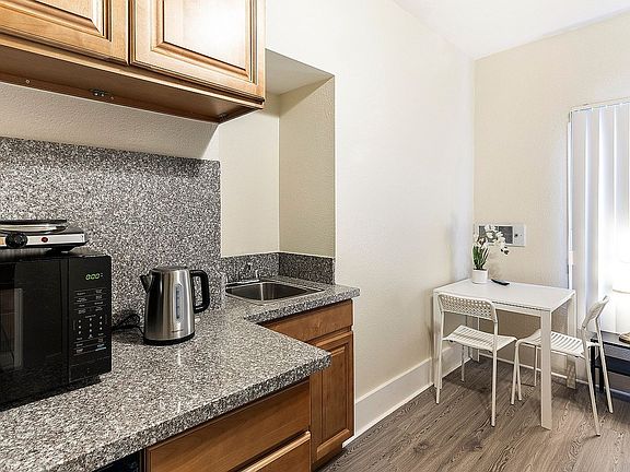 4th image of 1219 S Palos Verdes St #10