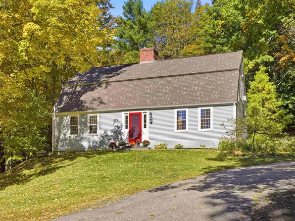 8 Baptist Hill Road, Canterbury, NH 03301