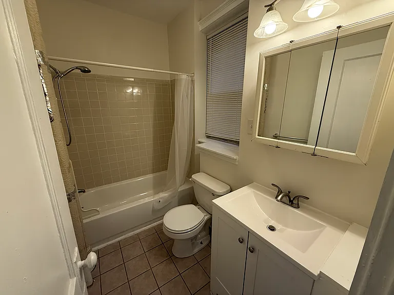 25 Queensberry Street — Photo 8