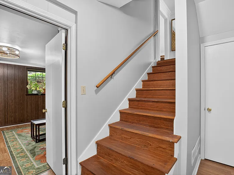 2064 Adriatic Dr — Photo 17