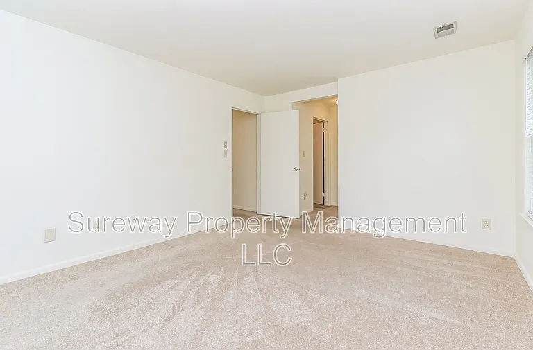 117 Rainier Ct #8 — Photo 7