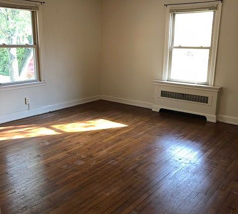 2nd image of 3721 N Murray Ave