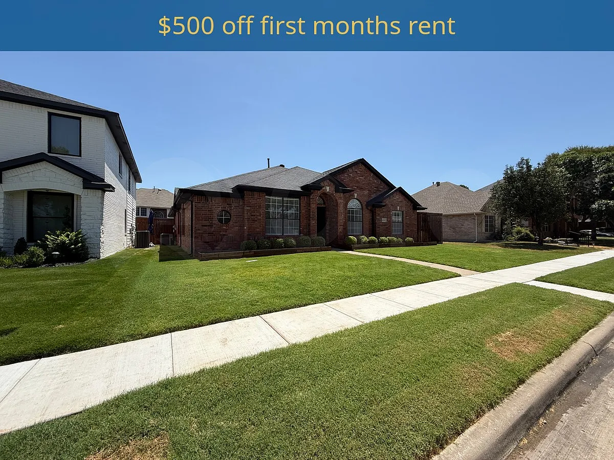 3 bed, 2.0 bath, 1931 sqft, $2,650 — Photo 3