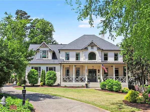 725 Kenmare Ct, Roswell, GA 30075