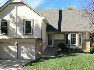 7336 Park St, Shawnee, KS 66216