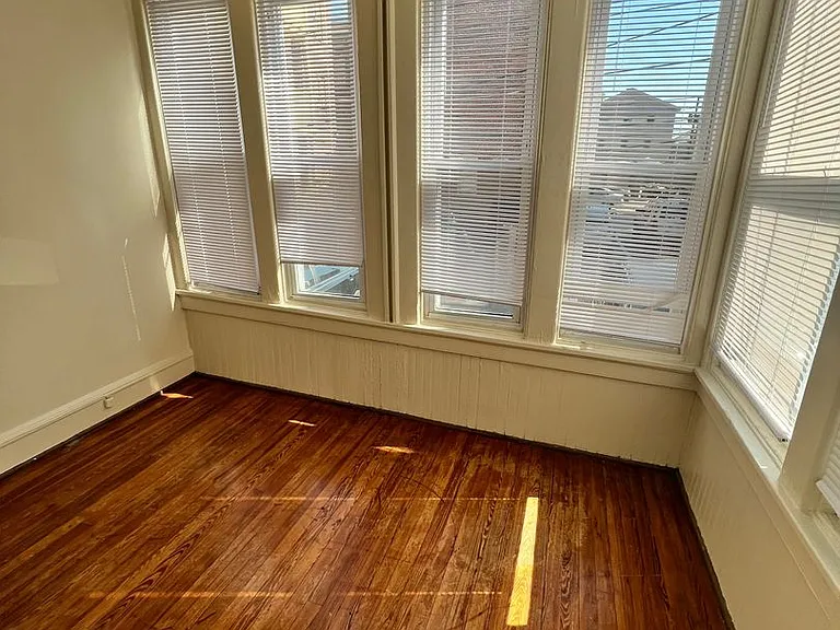 2712 Hanover Ave — Photo 11