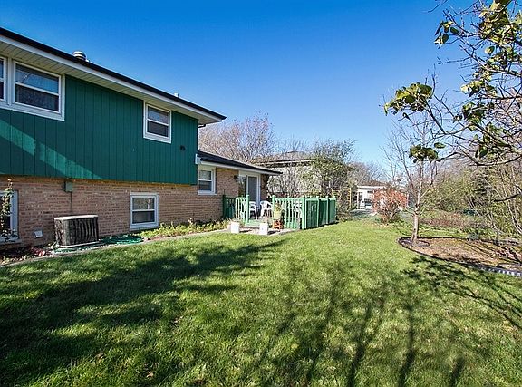 4th image of 10533 S Vicky Ln
