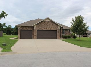 1992 North Pkwy, Strafford, MO 65757