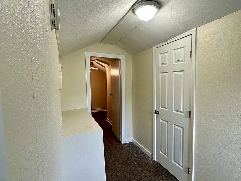 1810 Monroe St — Photo 11