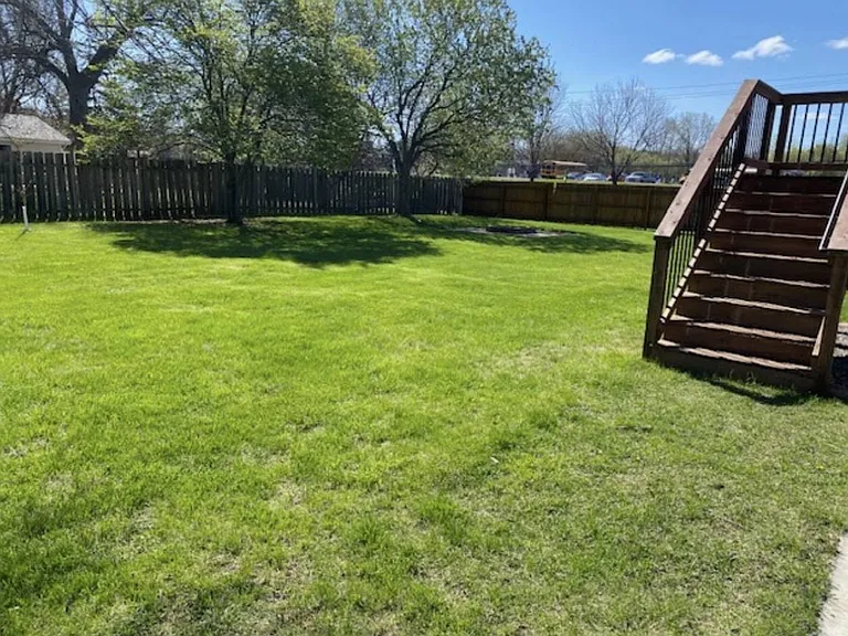 3600 Trenton Ln N — Photo 7