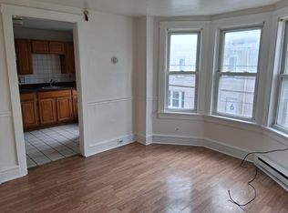 531 Robeson St FL 2R, Reading, PA 19601